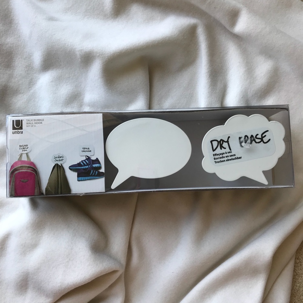 Umbra Talk Bubble Wall Hooks/Great for organizing!